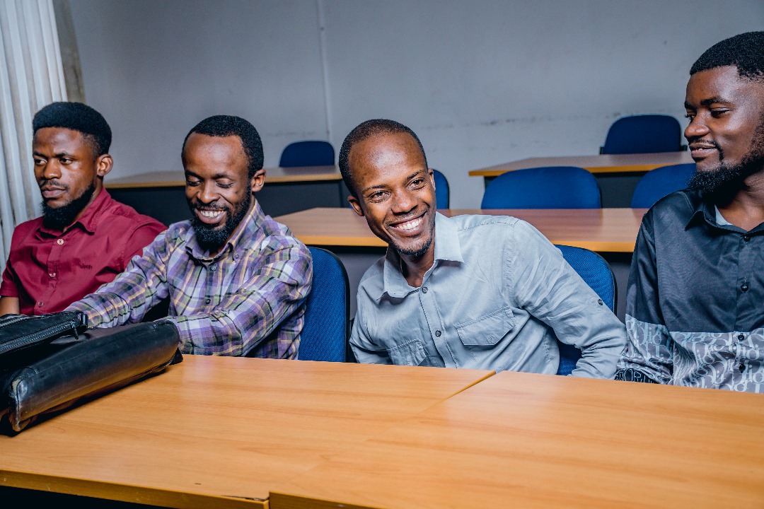 IT-Net Solutions: Formation Installation des réseaux de télécommunication en fibre optique.